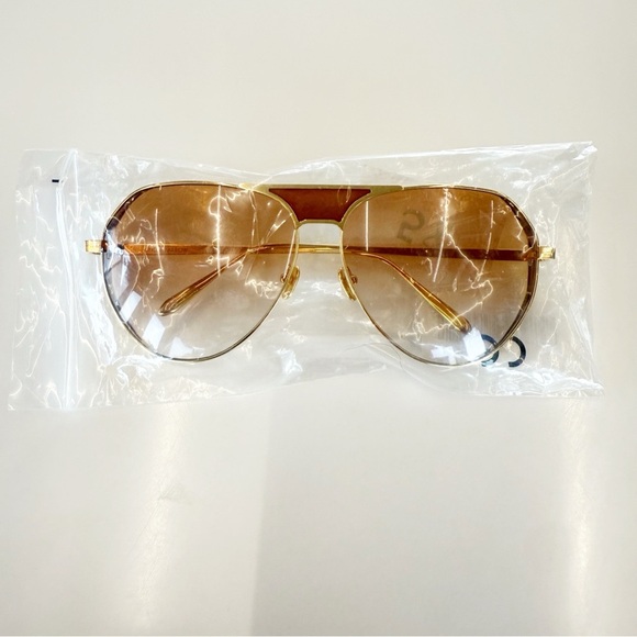 NWOT Linda Farrow Matheson C4 Aviator Sunglasses in Yellow Gold and Tobacco - Picture 2 of 7
